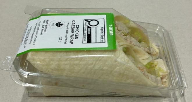 7-Eleven - Chicken Caesar Wrap - 205 g - Product (green border)